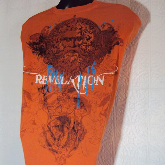 T-Shirt- Unique Graphics. - Picture 10 of 10